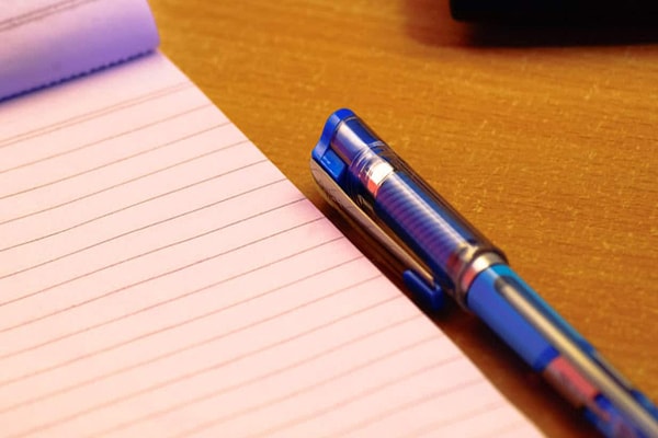 thuyết minh về cây bút bi